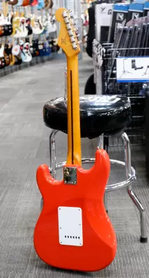 Squier - Classic Vibe '50s Stratocaster with Maple Neck/Fingerboard - Fiesta Red 2